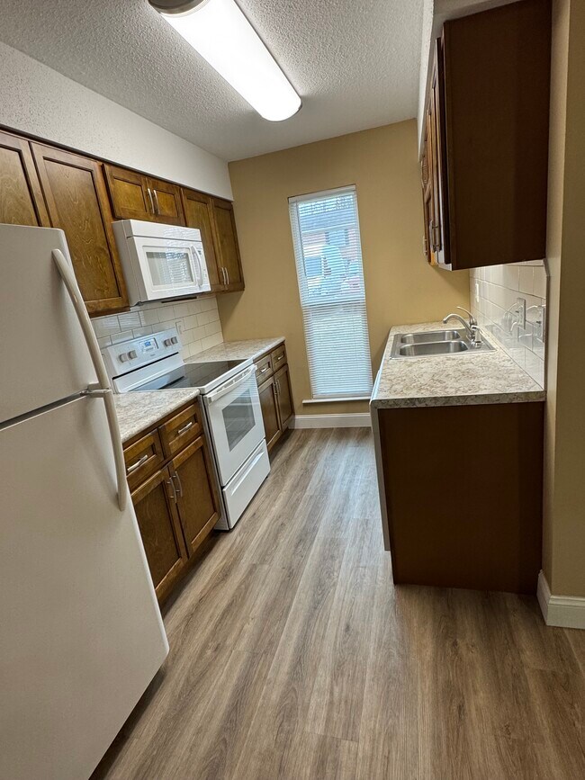 Cocina - 9109 Parktop Ln