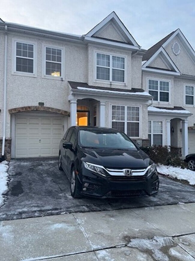 Foto del edificio - 603 Rolling Hill Dr