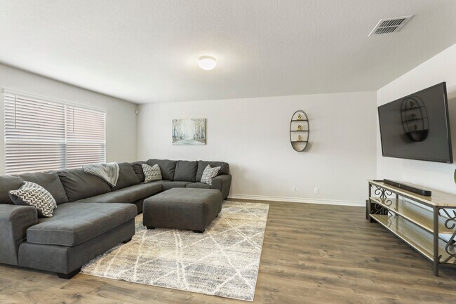 Foto del edificio - 4773 Chalk