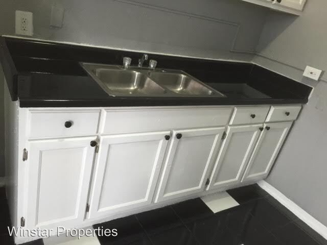 Foto del edificio - 443-443 Hartford Ave