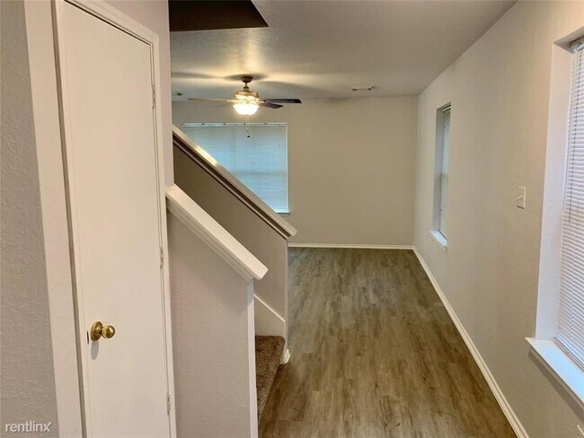 Foto del edificio - 3 br, 2.5 bath House - 1103 Wilson Dr
