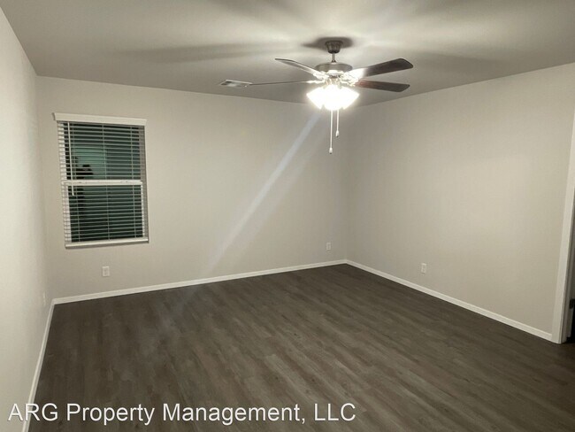 Building Photo - 3 br, 2 bath House - 8306 E 163rd Street S
