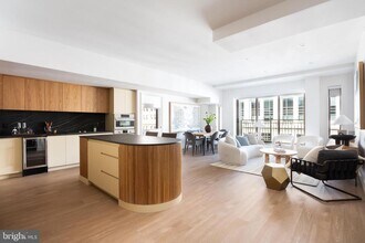 Building Photo - 1425 New York Ave NW