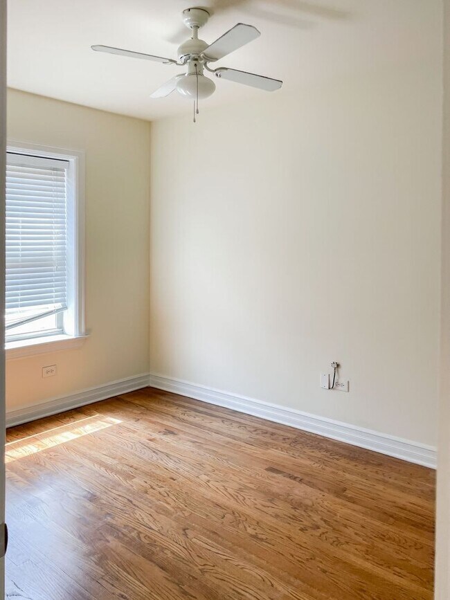 Foto del edificio - 3816.2 N Sheffield Ave