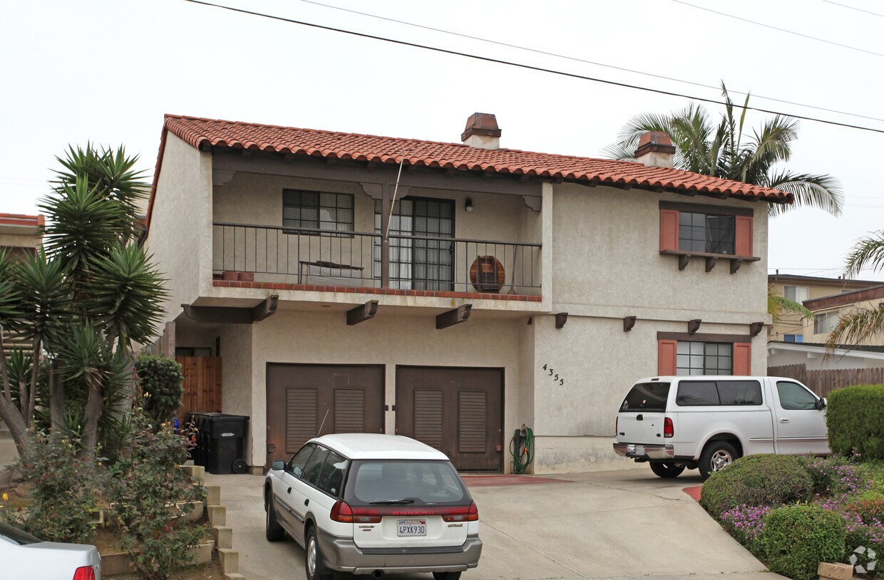 Foto principal - 4355 Rialto St