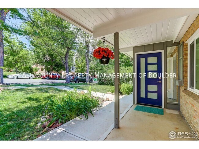 Building Photo - LEASE PENDING