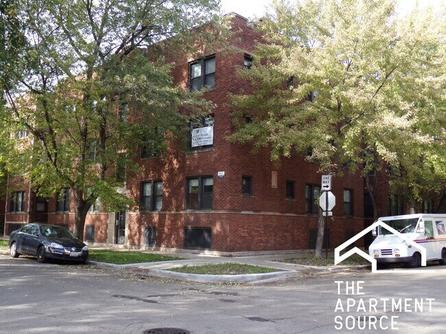 Foto del edificio - 3600 W Sunnyside Ave