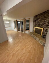 Building Photo - 837 25th Ave N