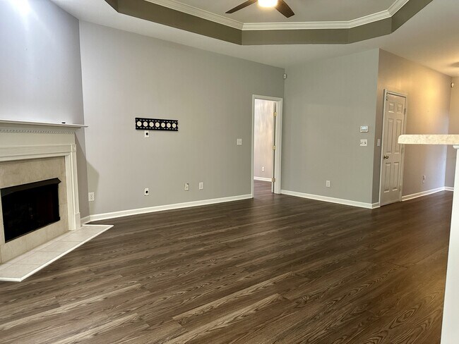 Foto del edificio - 560 Summit Cir