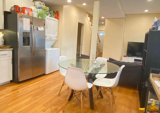 Building Photo - 3 Griggs Pl