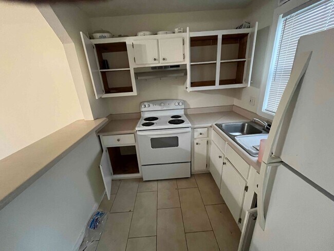 Foto del edificio - 4219 Snake Rd