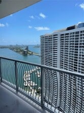 Building Photo - 1750 N Bayshore Dr