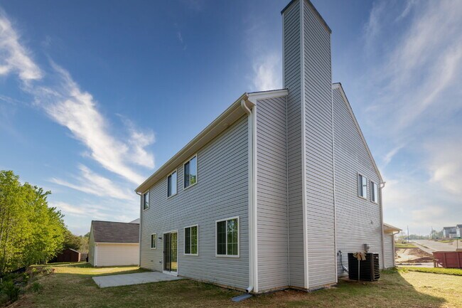 Building Photo - Spacious 4BR/2.5BA Preston Floor Plan (2,227 Sq Ft) – Granite Kitchen, Stainless Steel Appliances...