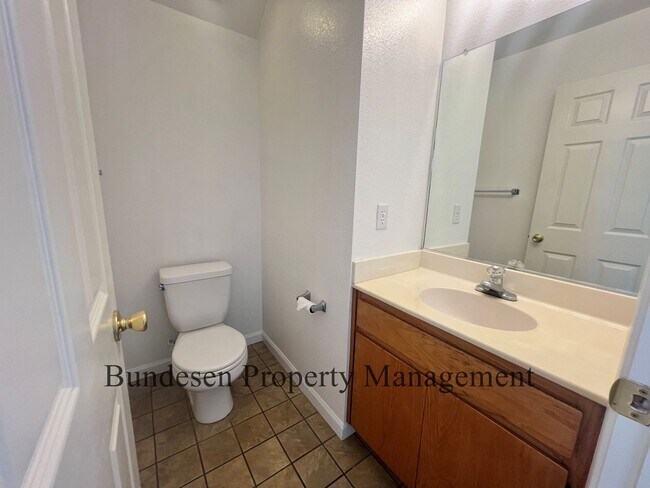 Foto del edificio - Lovely 3 bedroom duplex - Shown by appoint...
