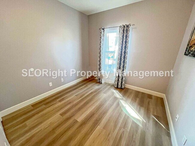 Foto del edificio - AVAILABLE NOW - Charming Atascadero Home - 2 Bed / 1 Bath