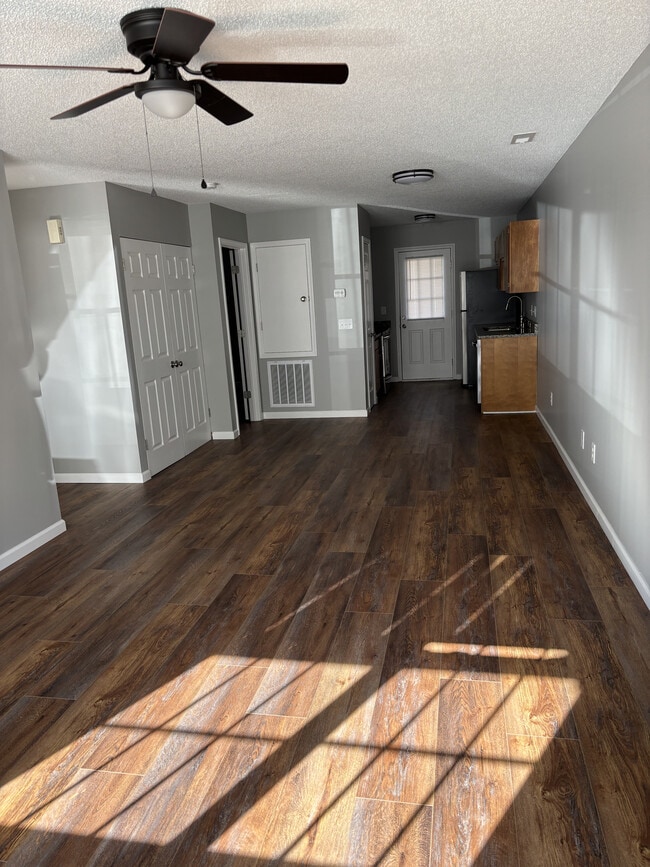 Living Room - Terrace Trace Apartments