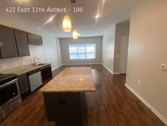 Foto del edificio - 422 E 11th Ave