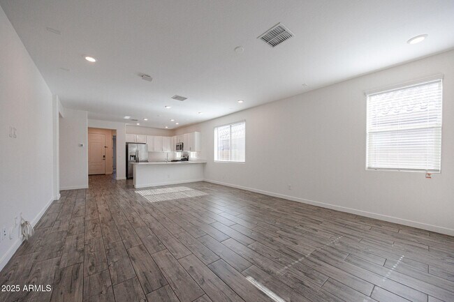 Building Photo - 16581 W Charlotte Dr
