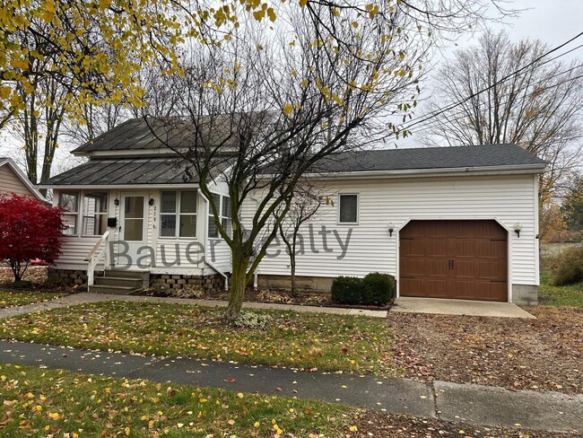 Building Photo - Cute Bungalow Home in Wellington