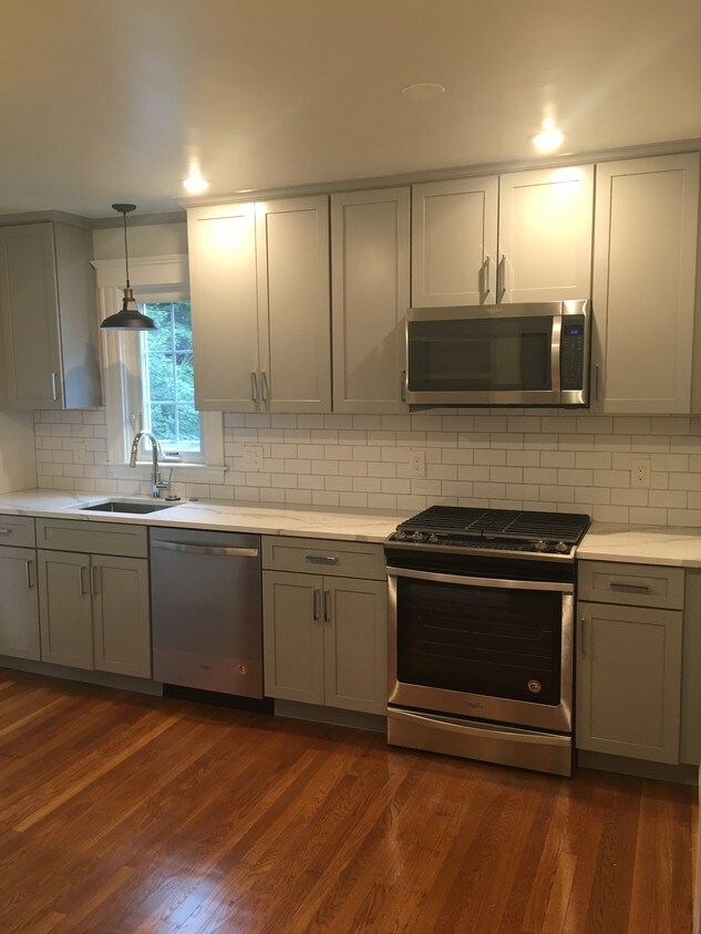 60 Denton Rd, Wellesley, MA 02482 Condo for Rent in Wellesley, MA