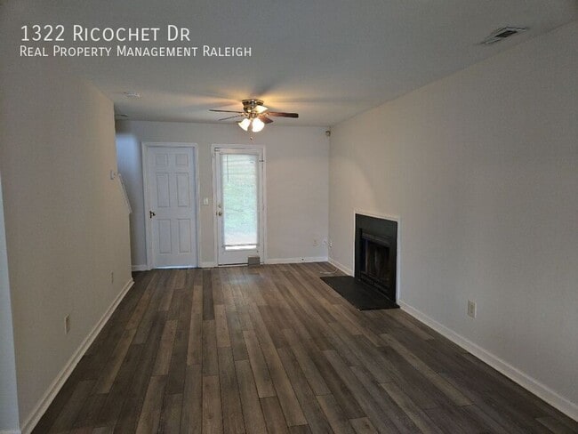 Building Photo - 1322 Ricochet Dr