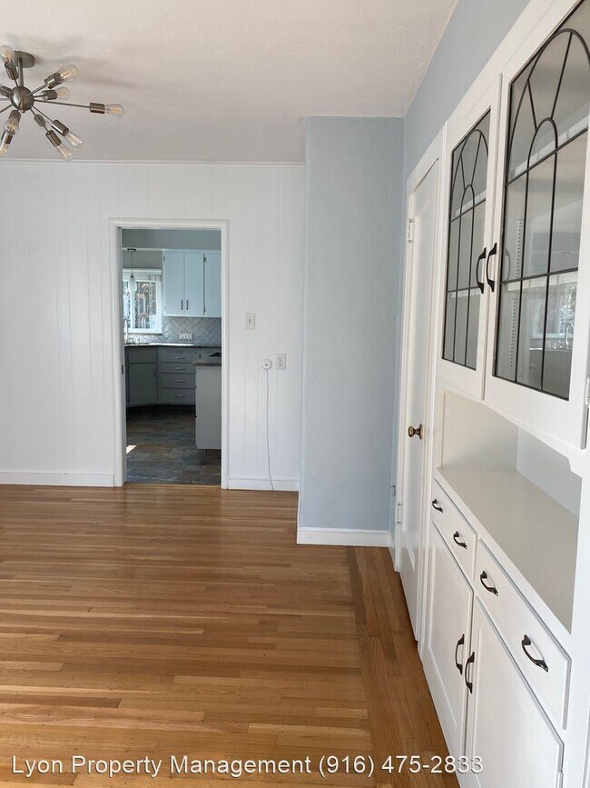 Building Photo - 2 br, 1 bath House - 1633 Vallejo Way