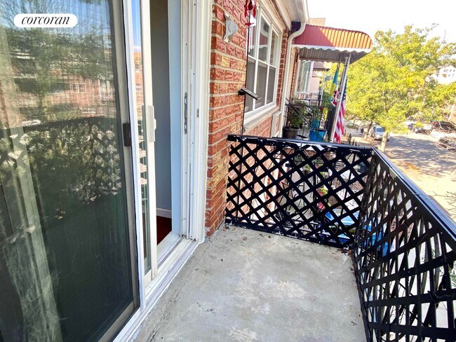 Foto del edificio - 2836 Bragg St