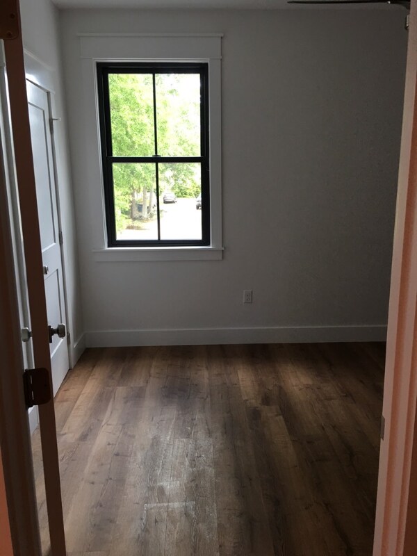 Foto del edificio - 411 N Pine St