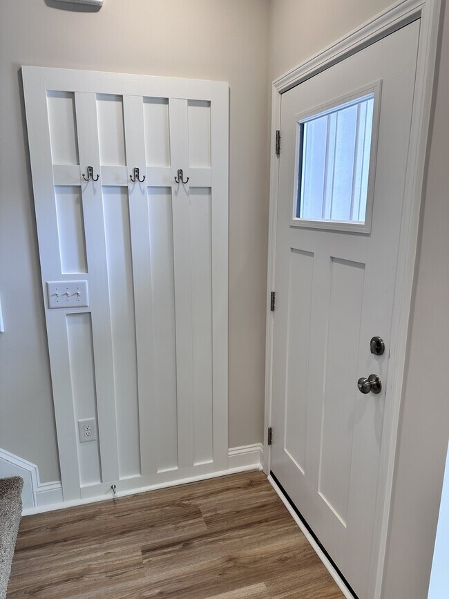 Foto del edificio - 175 Loren Rd