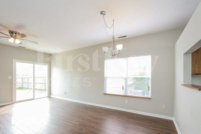 Foto del edificio - 6029 Polonius Ln