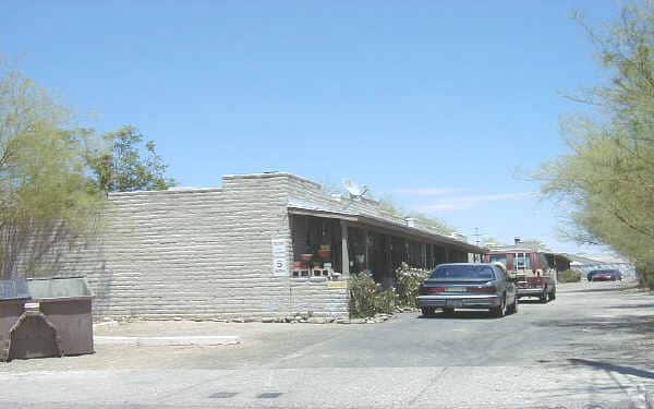 Primary Photo - 2432-2442 N Geronimo Ave