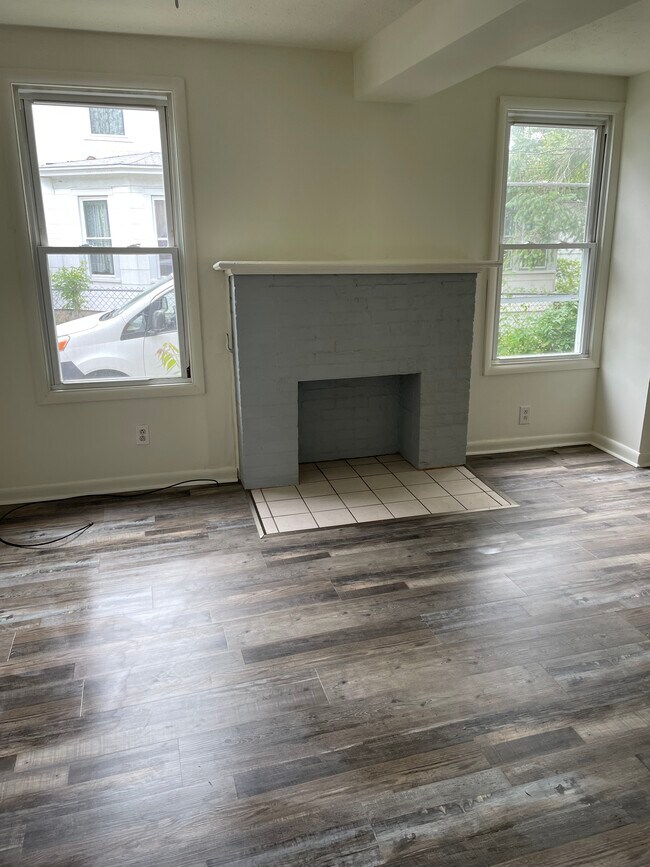 Foto del edificio - 43 Chapin St