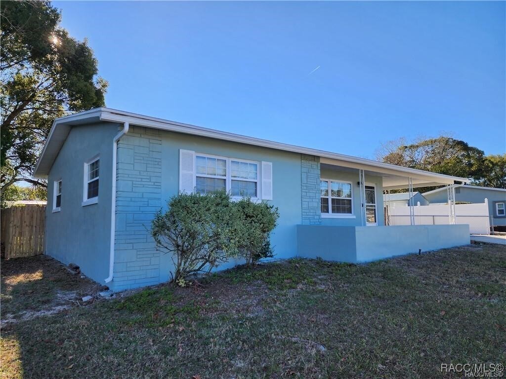 Foto principal - 89 S Davis St