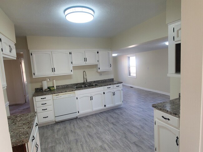 Foto del edificio - 4409 Savage Dr