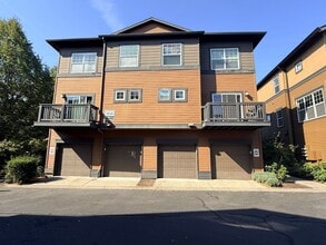 Building Photo - 1050 SW 170th Ave