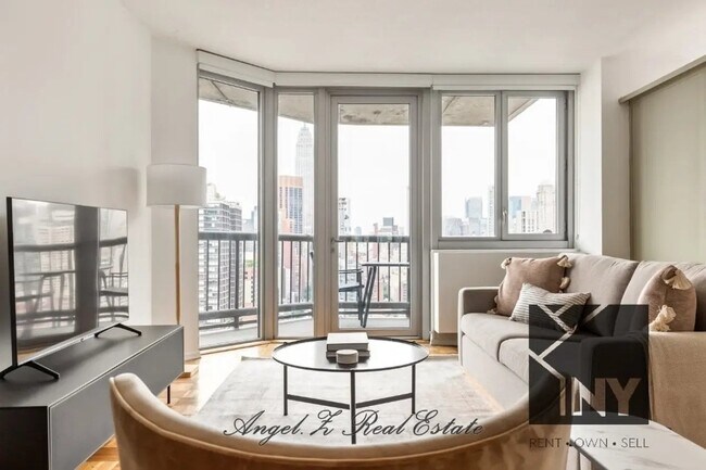 Foto del edificio - 349 W 34th St.