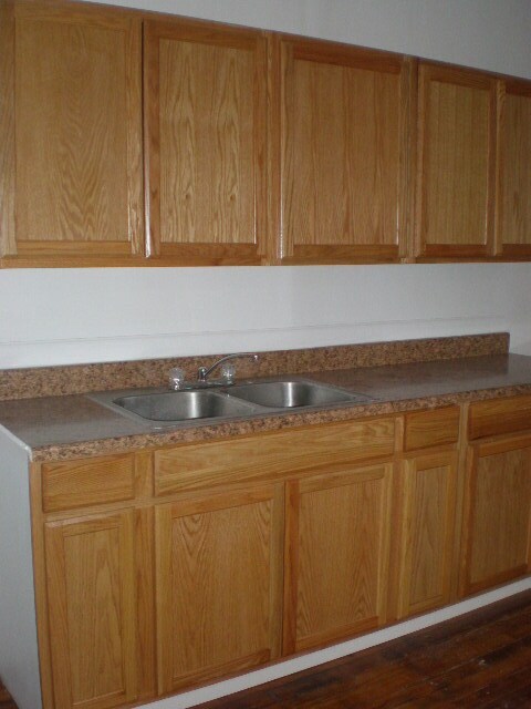 Primary Photo - 3 Bed 2 Bath Apartment in the West End of ...