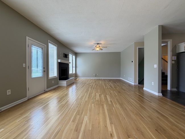 Building Photo - 13885 W 153rd Ter