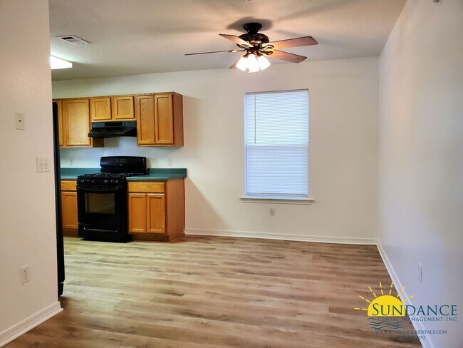 Foto del edificio - Great 4 Bedroom Home in Fort Walton!