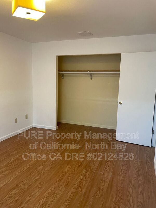 Building Photo - 780 El Rio St