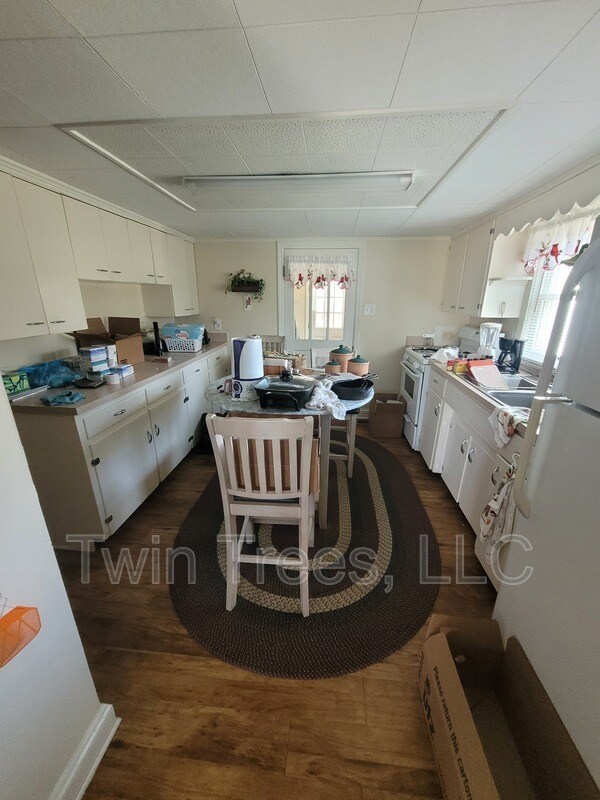 Foto del edificio - 417 Old Bethel Rd