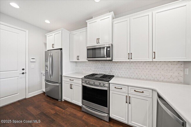 Building Photo - 7785 Wyndham Dr