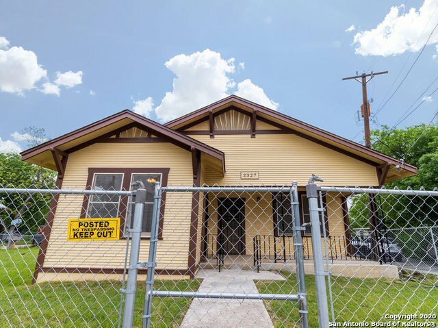 Building Photo - 2327 W Martin St