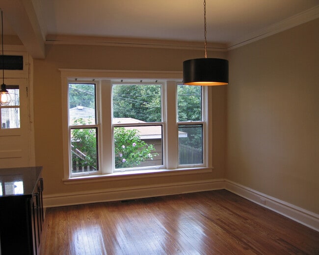 Dining Room - 1057 W Balmoral