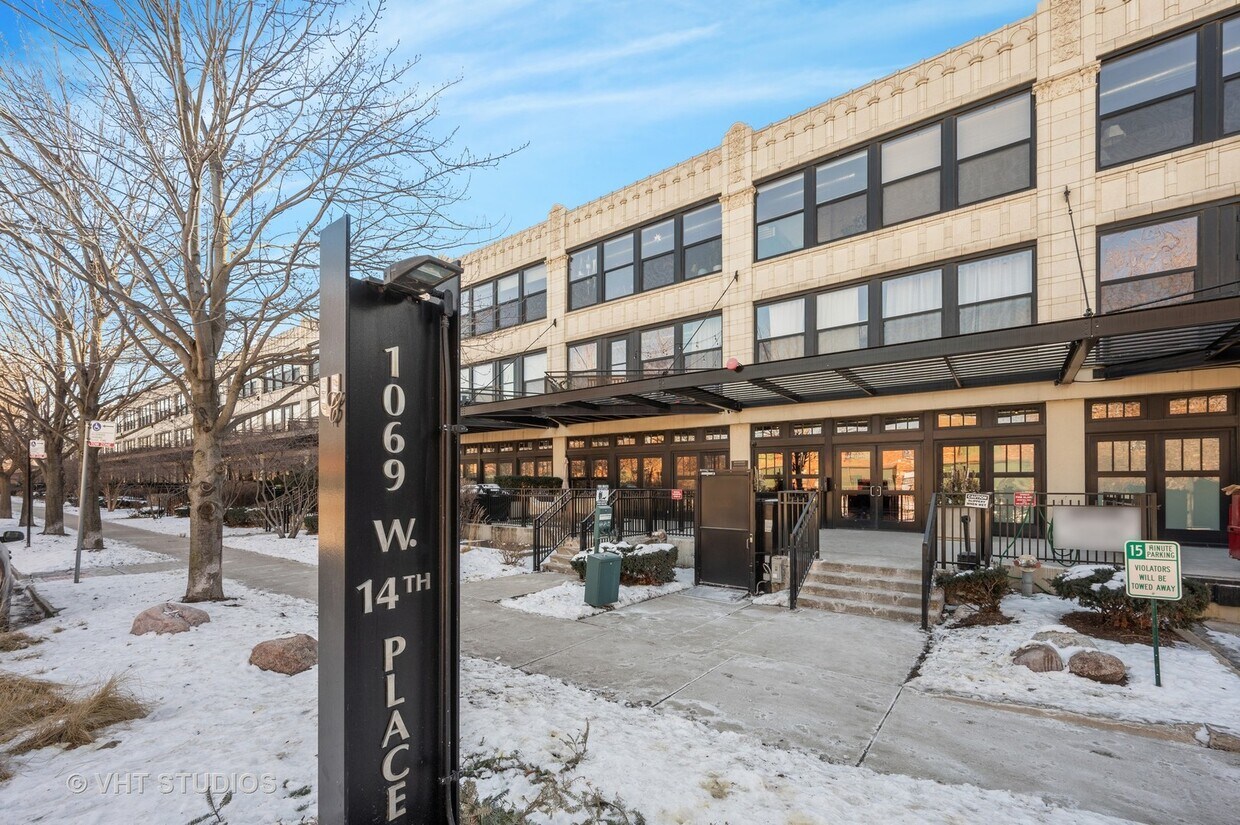 1069 W 14th Pl Unit 325, Chicago, IL 60608 Condo for Rent in Chicago