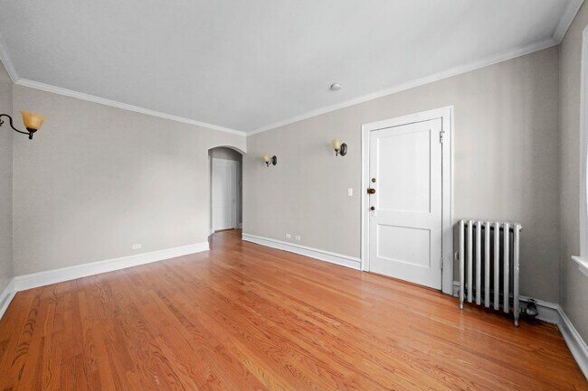 Building Photo - 1929 Grove Ave