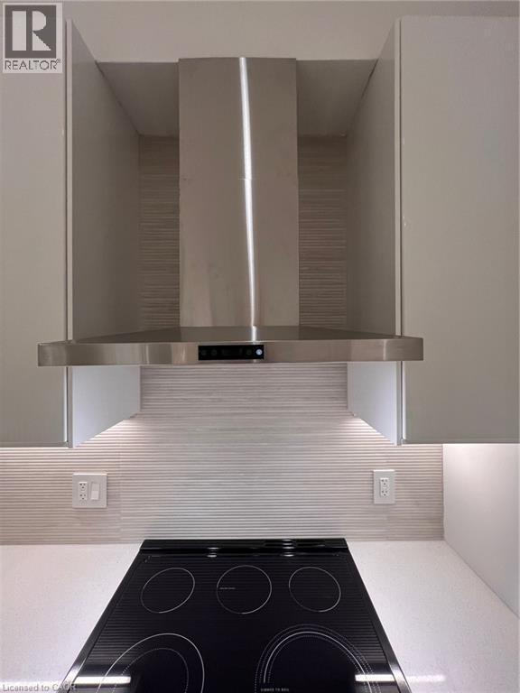 Building Photo - 30 Cannon St W