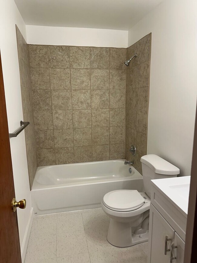 Foto del edificio - 3 Bedroom / 1 Bath Home
