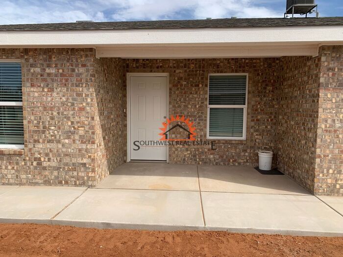 Foto principal - Brand New 3 bedroom 2 bath apartment