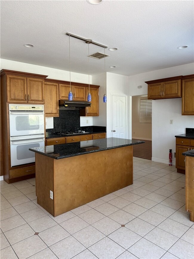 Building Photo - 9593 Heartland Pl